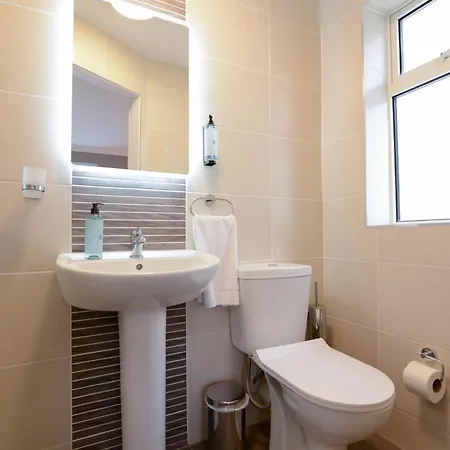 Urban Nest Townhouse 3*